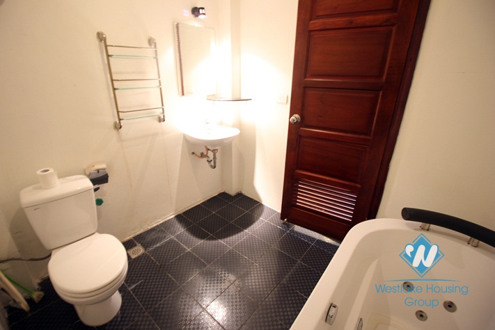 A beautiful apartment with lake view for rent in Tay Ho, Ha Noi